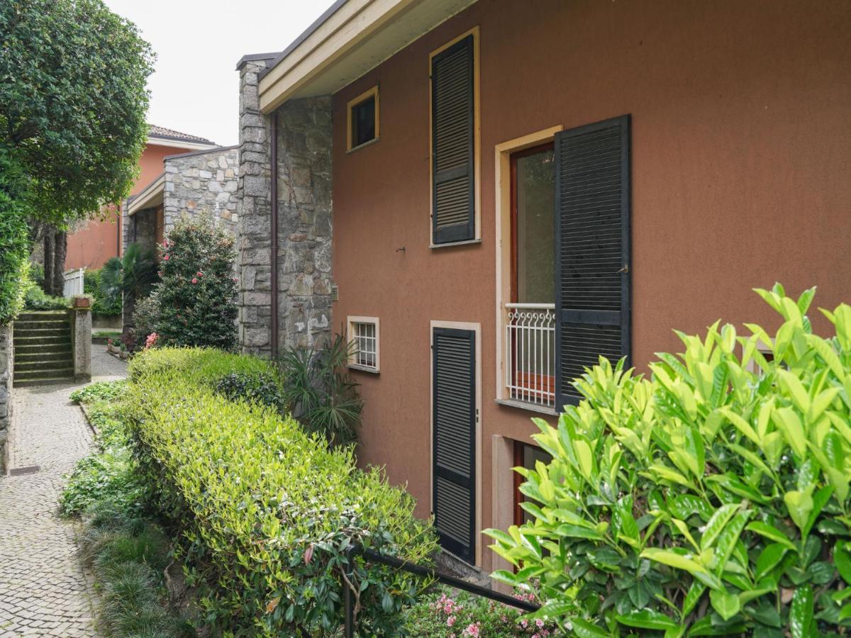 Studio Hermitage-4 By Interhome Porto Valtravaglia Exterior photo
